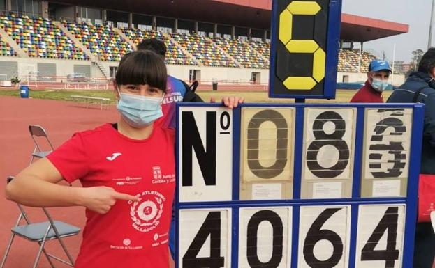 Nerea López, del Atletismo Valladolid, nueva campeona de España de lanzamiento de disco sub 16