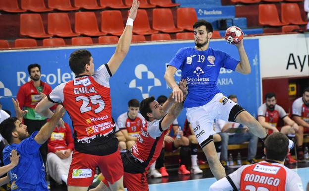 El Recoletas se sacude el mal fario y consigue al fin la primera victoria del año