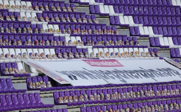 Los Baby Pelones toman las gradas de Zorrilla en el partido ante el Real Madrid