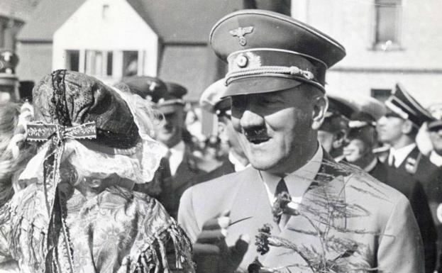 Hitler, a semejanza de su padre