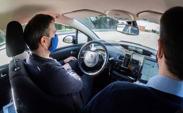 El coche autónomo aprende modales gracias al talento español