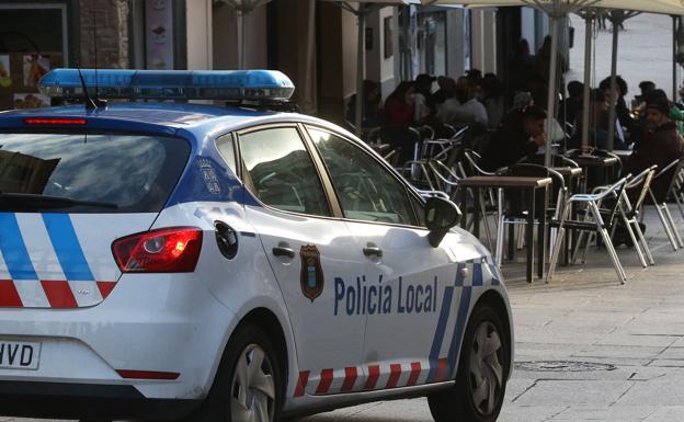 Fallece una mujer en plena calle tras sufrir un infarto