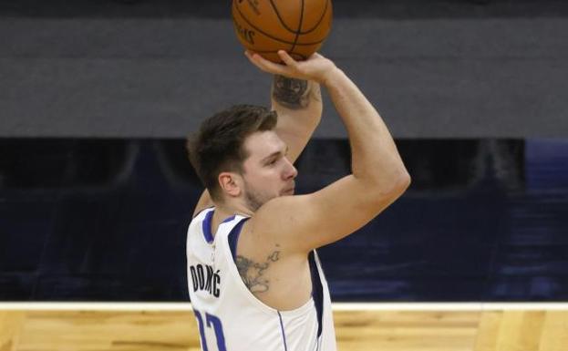 Doncic se exhibe contra los Orlando Magic