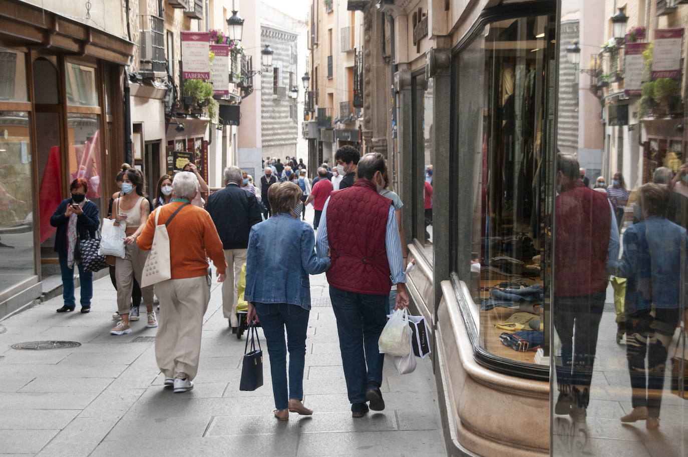 La asociación de comerciantes pide una renta social para familias con bajos ingresos