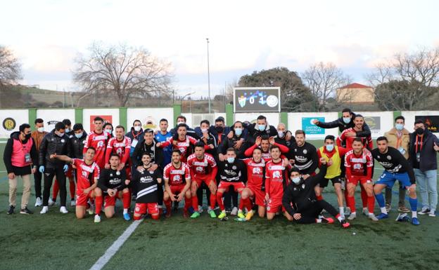 Unionistas recupera el liderato tras doblegar a un CD Guijuelo con nueve y acaricia la PRO (0-1)