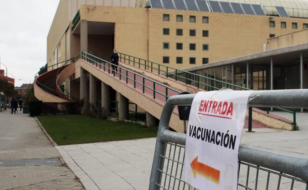 Nueve de cada diez mayores de 80 años ya han recibido la primera dosis de la vacuna anticovid