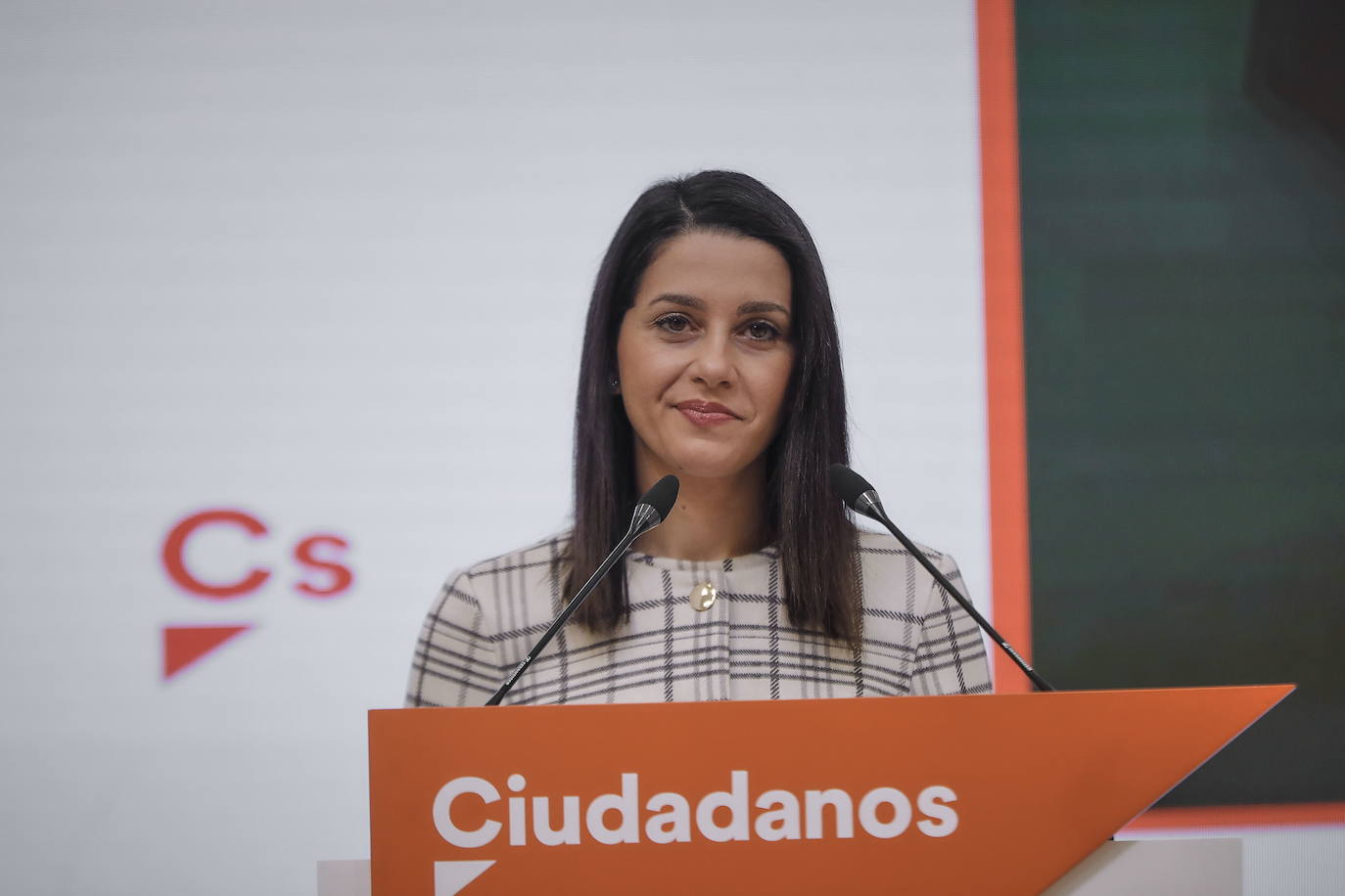 Arrimadas señala que Cs podría haber presidido Madrid y Castilla y León pero fue «generoso» con el PP