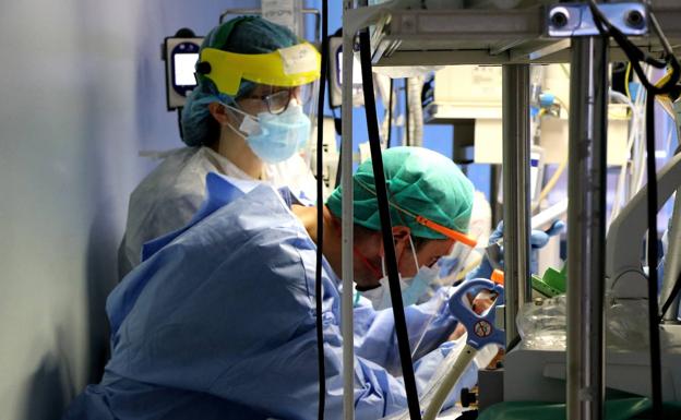 Los hospitales volverán a la normalidad cuando la covid solo ocupe el 25% de las UCI habituales