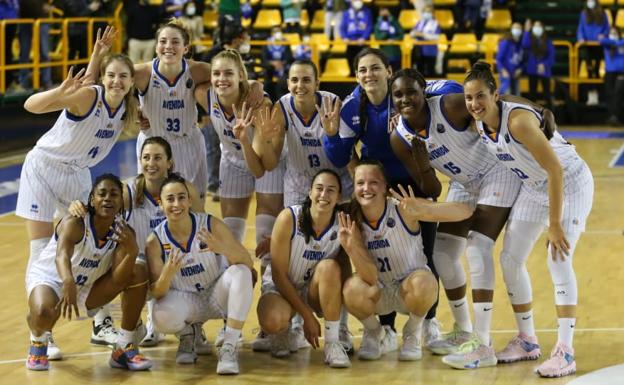 El CB Avenida vuelve a colocar a Salamanca entre los cuatro mejores de Europa diez años después (71-65)