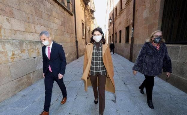 La presidenta del Senado afirma en Salamanca estar dispuesta a acompañar a Gabilondo en la lista del PSOE en Madrid