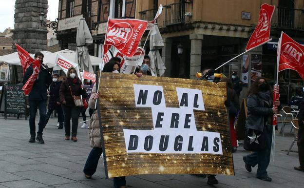 Douglas cerrará dos de sus cuatro tiendas en Segovia y dejará en paro a ocho trabajadores