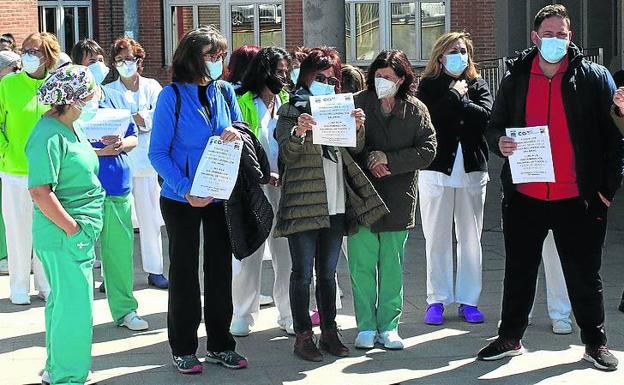 Protesta de los técnicos de cuidados de enfermería, que se sienten «discriminados»