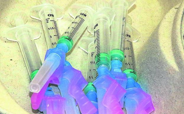 La vacunación con AstraZeneca se retoma en Segovia con 24 estudiantes de Formación Profesional