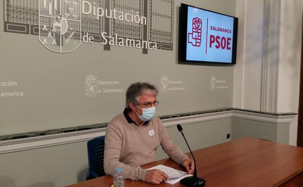 El PSOE reclama más inversión en ayuda a domicilio para eliminar las listas de espera