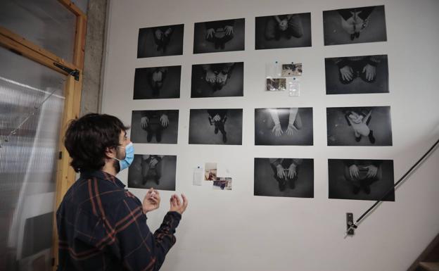 Vecinos de La Rubia posan como modelos para un proyecto artístico que reivindica la memoria del barrio de Valladolid