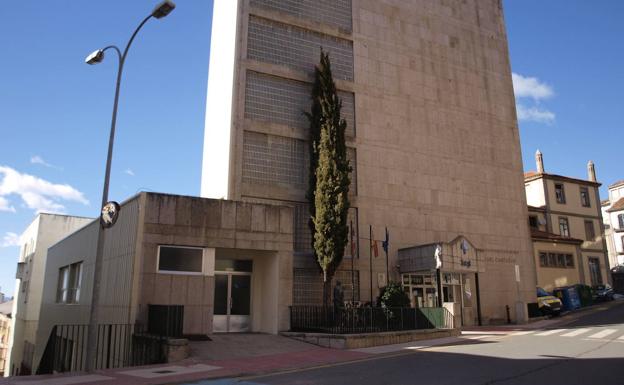La Plataforma en Defensa de la Sanidad Pública de Béjar denuncia que Sacyl le ha confiscado 80 pancartas