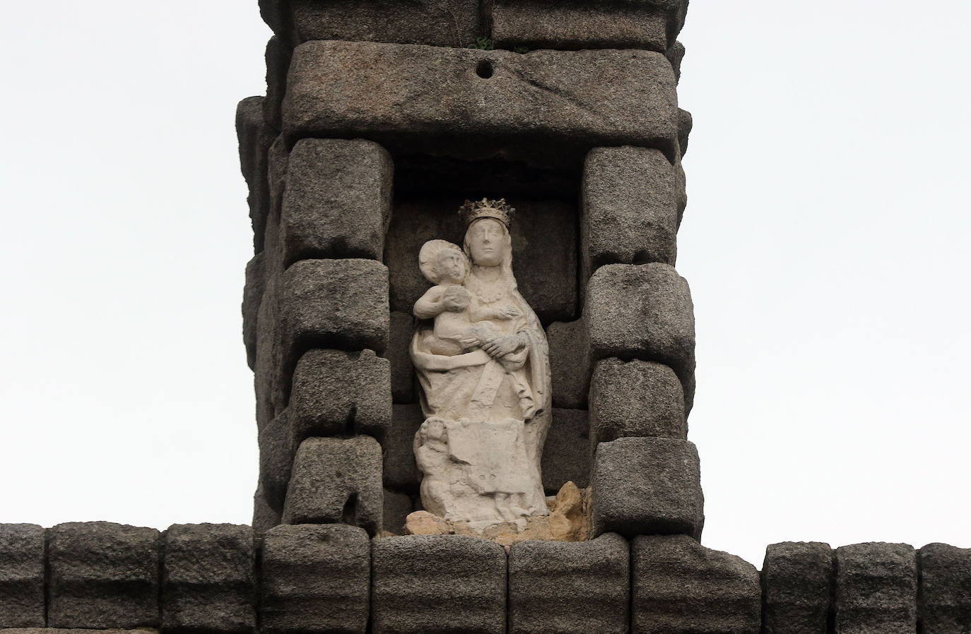 La Virgen del Acueducto se expondrá al público a mediados o finales de abril