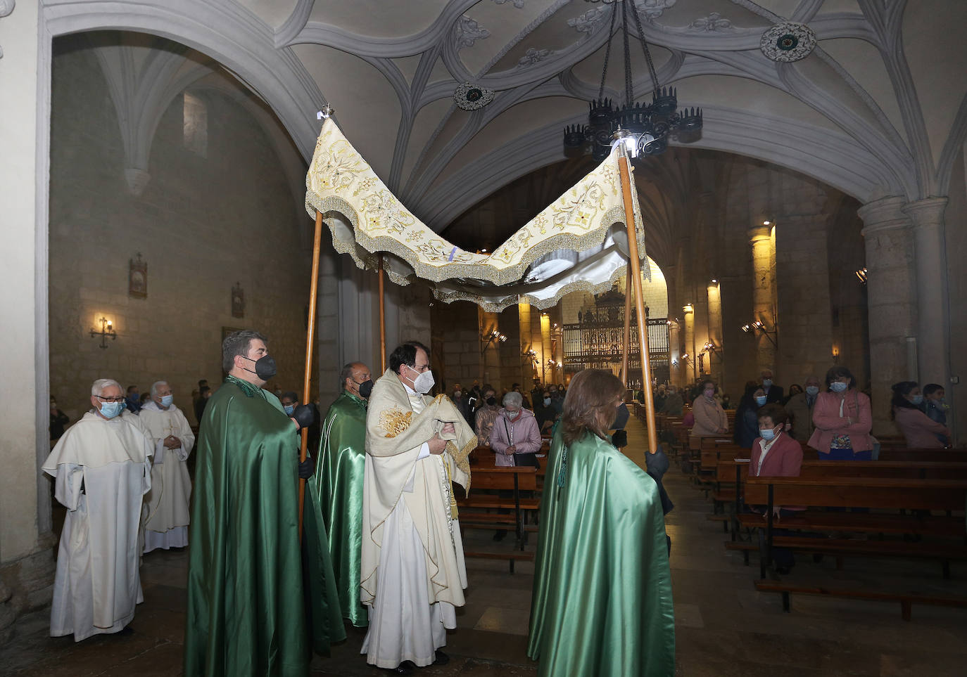 La Vera Cruz celebra La Oración del Huerto en la iglesia de San Pablo de Palencia