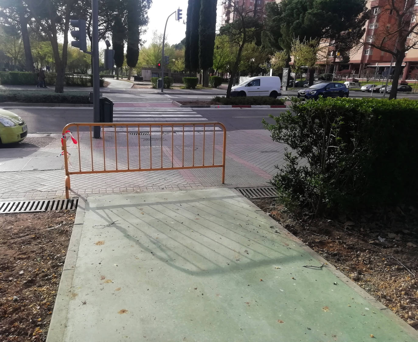 Remate de las obras de unión del carril bici de Parquesol con la Avenida de Salamanca