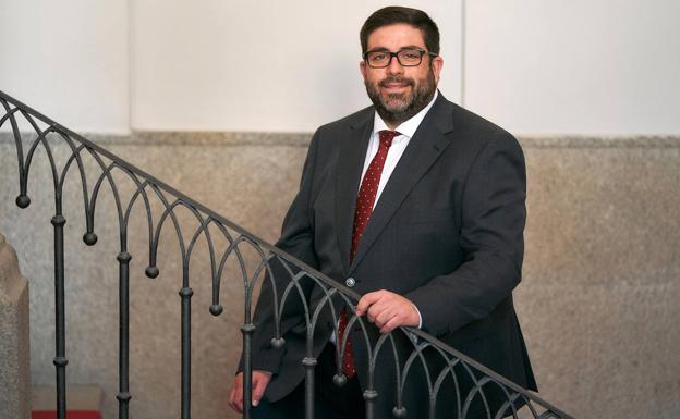 «Quien decide en función de los intereses del partido no lo hace según los intereses del ciudadano»