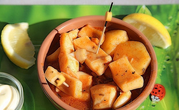 Un sencillo plato de cuchara, sepia con patatas