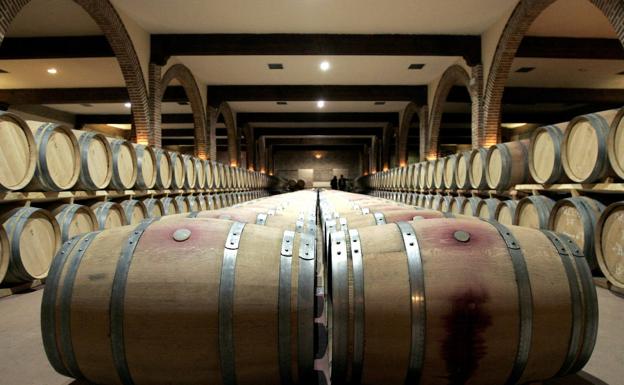 Investigan a cuatro bodegas de Valdepeñas por engañar con los vinos vendidos