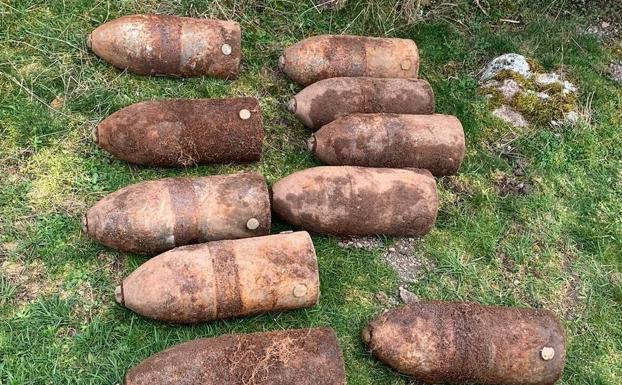 La Guardia Civil detona diez granadas de mortero de 1917 halladas en un sendero de Brañosera
