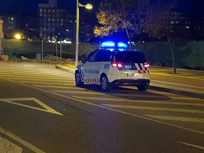 Desalojado un bar de Puente Duero más allá de las doce de la noche con diez clientes en su interior