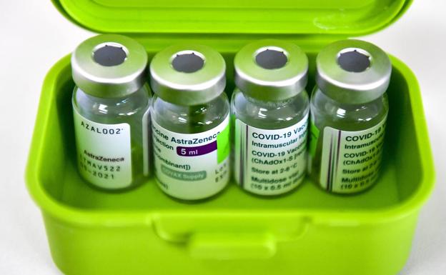 Los síntomas tras recibir la vacuna de Astrazeneca que necesitan atención médica inmediata