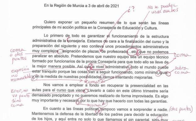 Docentes corrigen la ortografía a un comunicado de la nueva consejera de Educación de Murcia