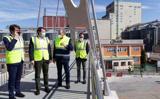 Mañueco defiende el cooperativismo agroalimentario para el desarrollo de Castilla y León