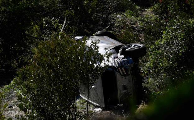 Tiger Woods iba a 140km/h cuando se estrelló, más del doble de lo permitido