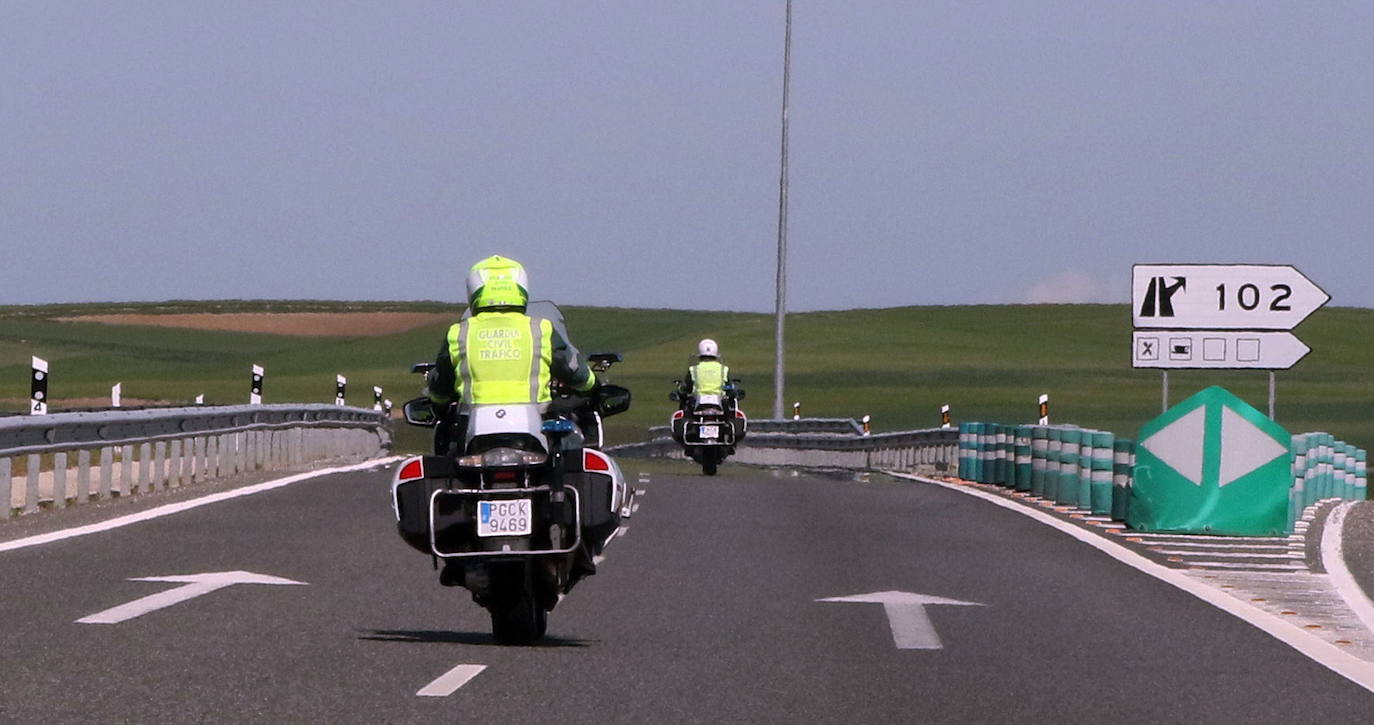 Investigado un menor por conducir una moto sin carné y sufrir un accidente en Cuéllar