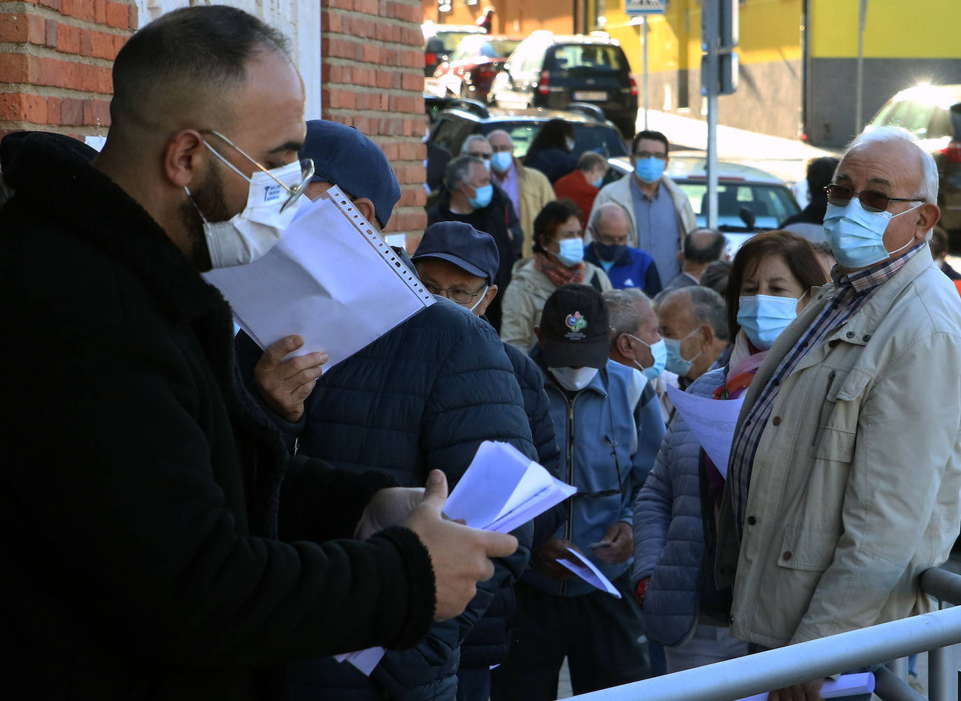 El Ayuntamiento repartirá 125.000 mascarillas a partir del lunes en el pabellón Pedro Delgado