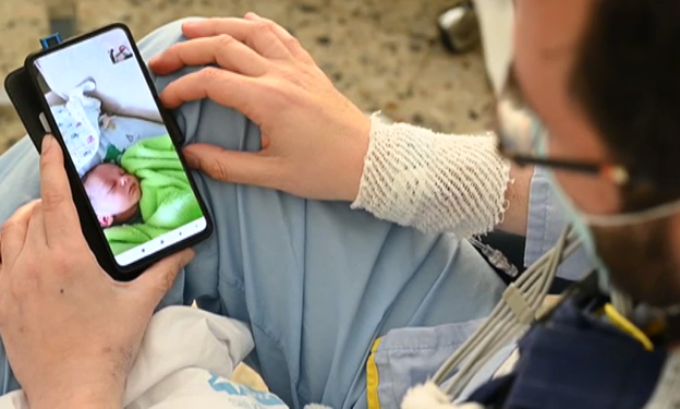 Vídeo: recibe un trasplante de corazón mientras nacía su hijo