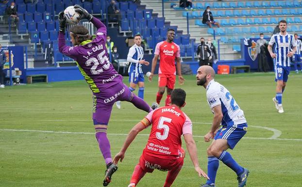 La Ponferradina sufre para conservar un punto