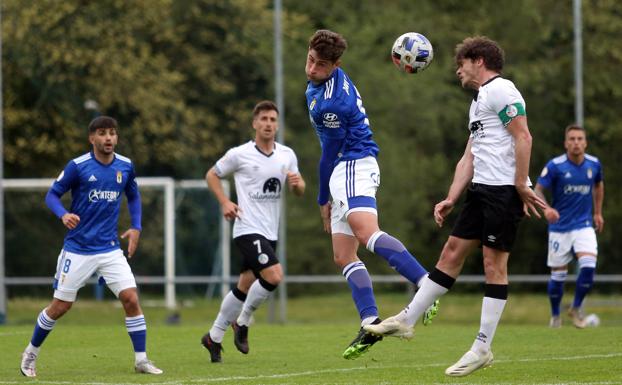 El Salamanca UDS no pasa del empate en Oviedo y sigue en posición de descenso a Tercera RFEF (0-0)