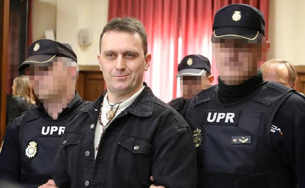 Un preso de la cárcel de Villanubla agrede a un funcionario y le rompe un dedo