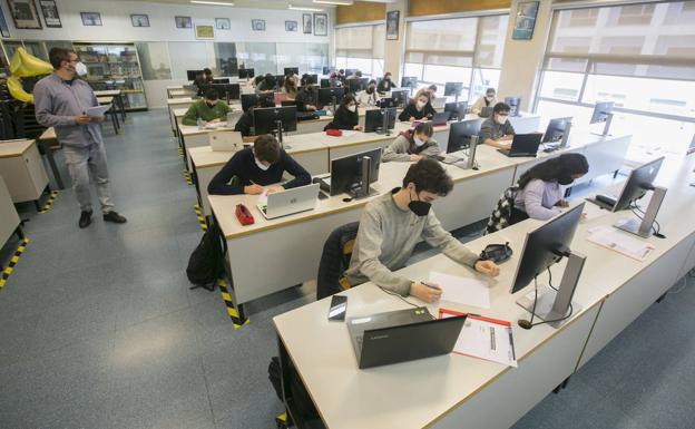 Seis de cada diez universitarios no se sienten preparados para trabajar