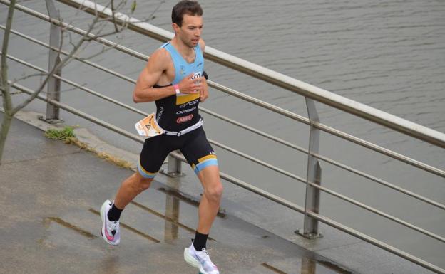 Miguel Risco, 14º, mejor salmantino en el Nacional de Duatlón de Avilés