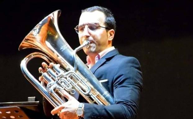 El «cálido y oscuro» sonido del bombardino de Molina, al servicio de Falla y Sarasate