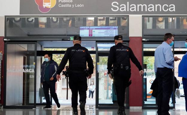 Dos detenidas en Salamanca por robar en un supermercado y agredir a una trabajadora para darse a la fuga