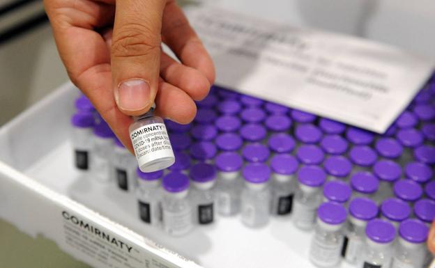 Castilla y León recibe esta semana 109.830 dosis de vacunas de Pfizer y AstraZeneca