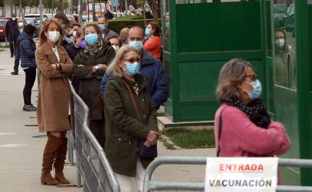 La vacunación se amplía desde este martes 20 de abril a los segovianos nacidos en 1959