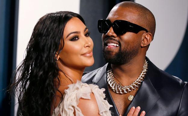 Kanye West le pone las cosas difíciles a Kim Kardashian en el proceso de divorcio