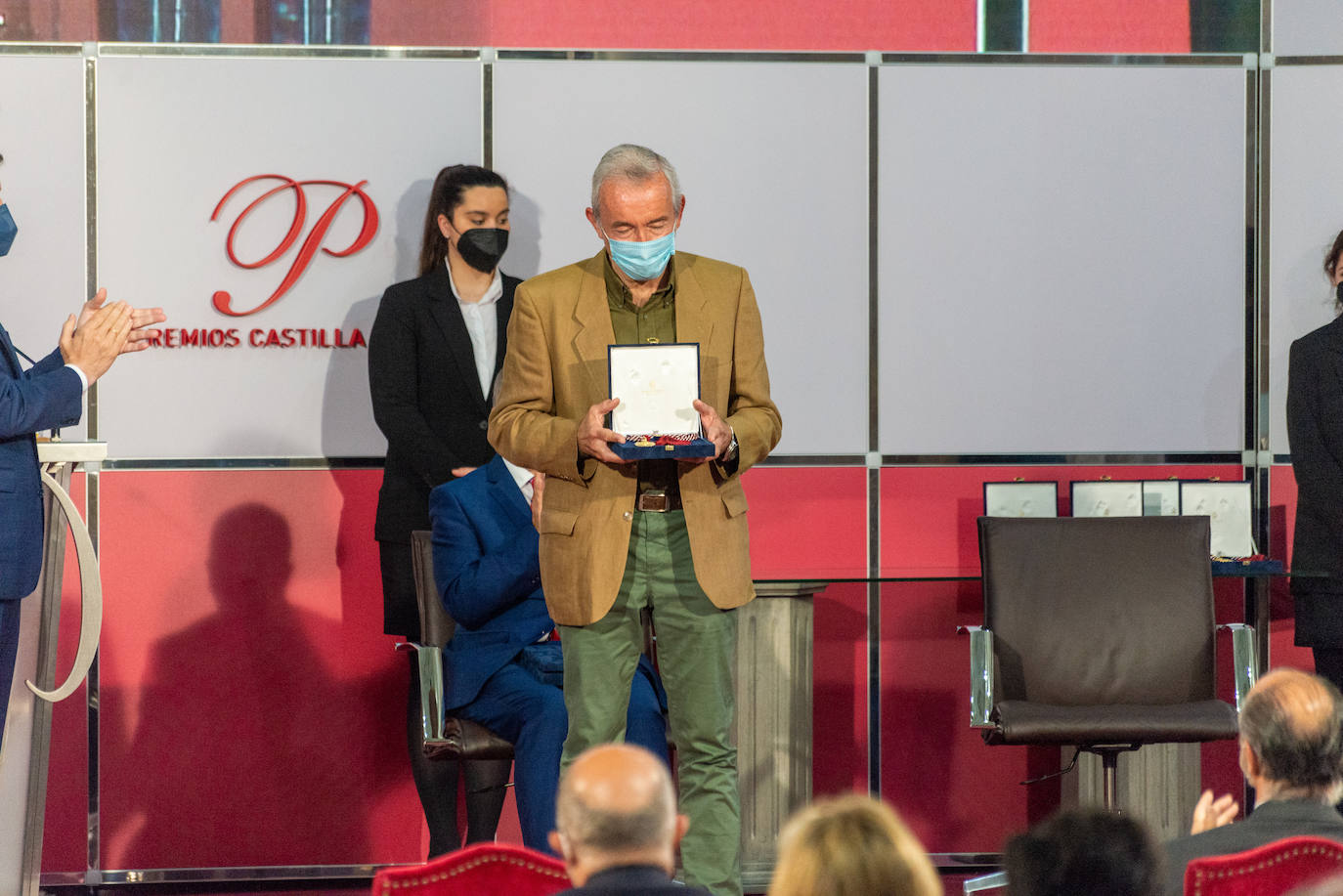 Gonzalo Calcedo asegura que es un «honor y un orgullo» recibir el galardón de las Letras