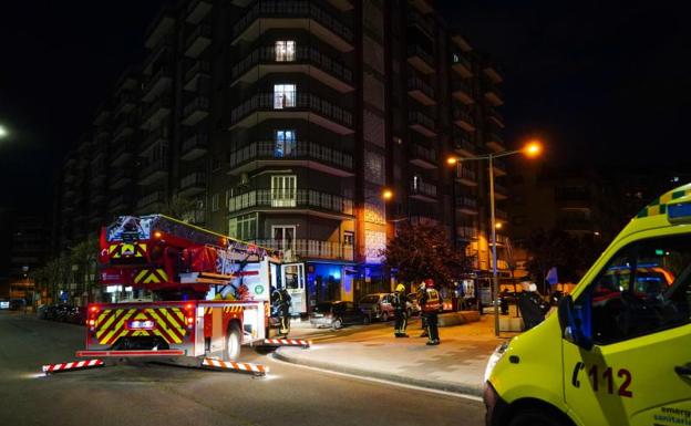 Atendidas tres personas en un incendio en la cocina de una vivienda en Salamanca