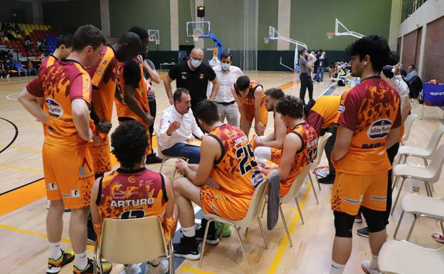 El Aquimisa Carbajosa sabrá hoy si está salvado o si tendrá que jugar el play-out ante el Jairis murciano