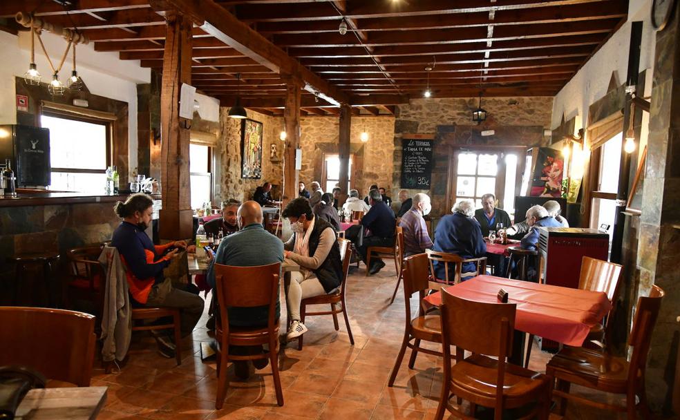 «No tenemos ni cuello, nos han hecho un nudo ahí»