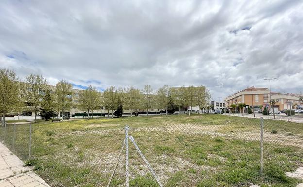 Carbajosa construirá una nueva zona deportiva saludable frente al acceso al Prado de la Vega
